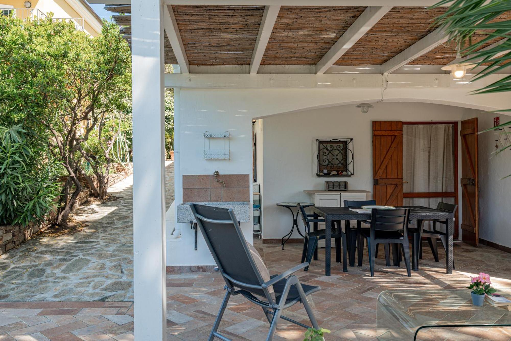 Casa Donatella, In Riva Al Mare! Villa Cala Liberotto Ngoại thất bức ảnh